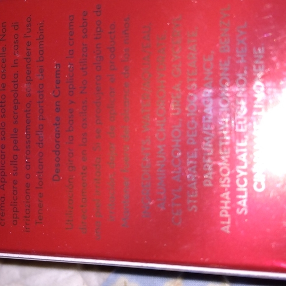 ElizabethArden Deodrant - Picture 5 of 6